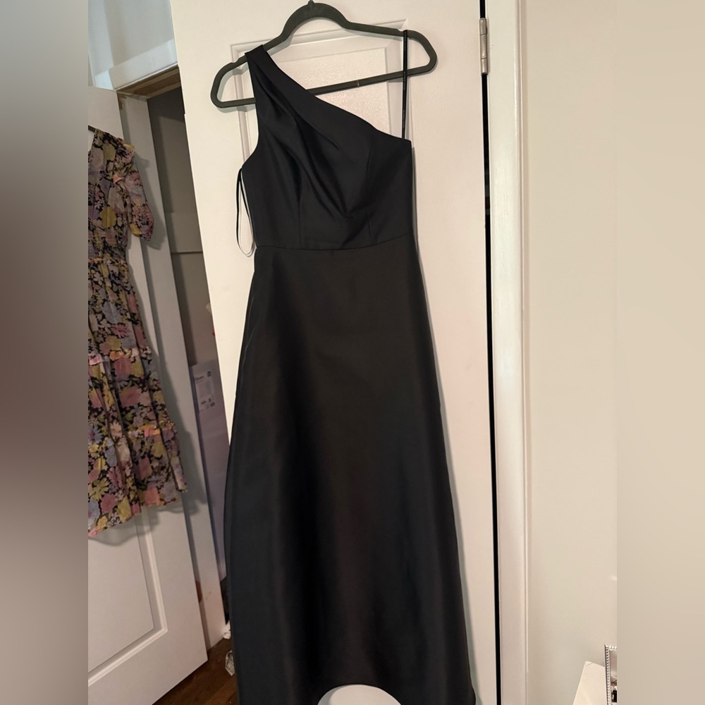 ALFRED SUNG Black One-Shoulder Dress